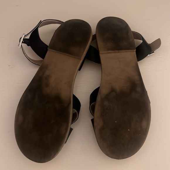 Tucker & Tate Sandals sz 4 youth - Picture 2 of 2